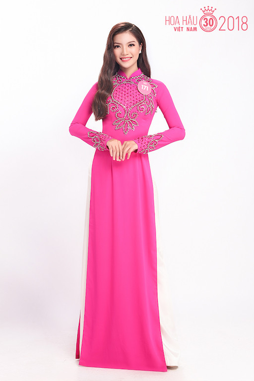 30 thí sinh Hoa hậu phía Nam khoe sắc dịu dàng với tà áo dài ảnh 8