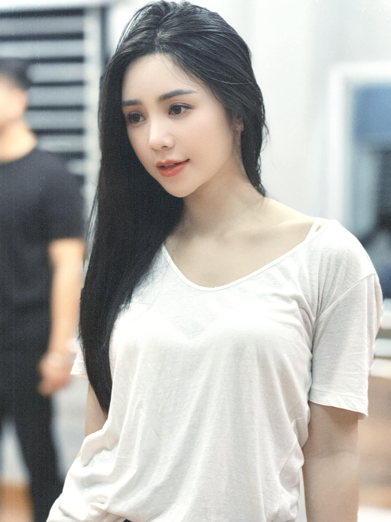 Quỳnh Kool sinh năm 1995. Cô được đào tạo bài bản tại Đại học Sân khấu và Điện ảnh. Quỳnh Kool sinh năm 1995. Cô được đào tạo bài bản tại Đại học Sân khấu và Điện ảnh.