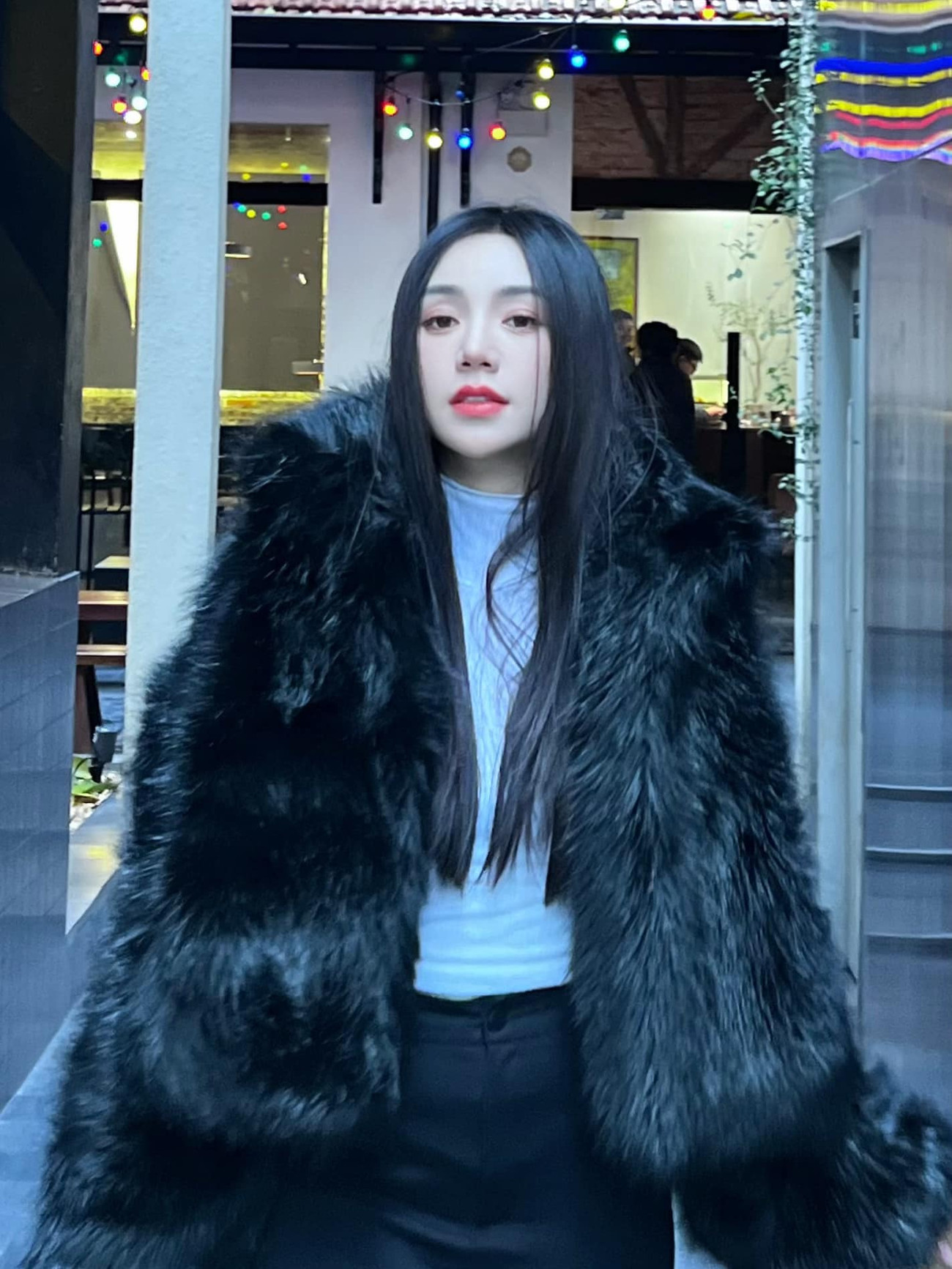 Theo Quỳnh Kool việc giữ khoảng cách với bạn diễn là cần thiết để cuộc sống trong phim và ngoài đời luôn cân bằng. Theo Quỳnh Kool việc giữ khoảng cách với bạn diễn là cần thiết để cuộc sống trong phim và ngoài đời luôn cân bằng.