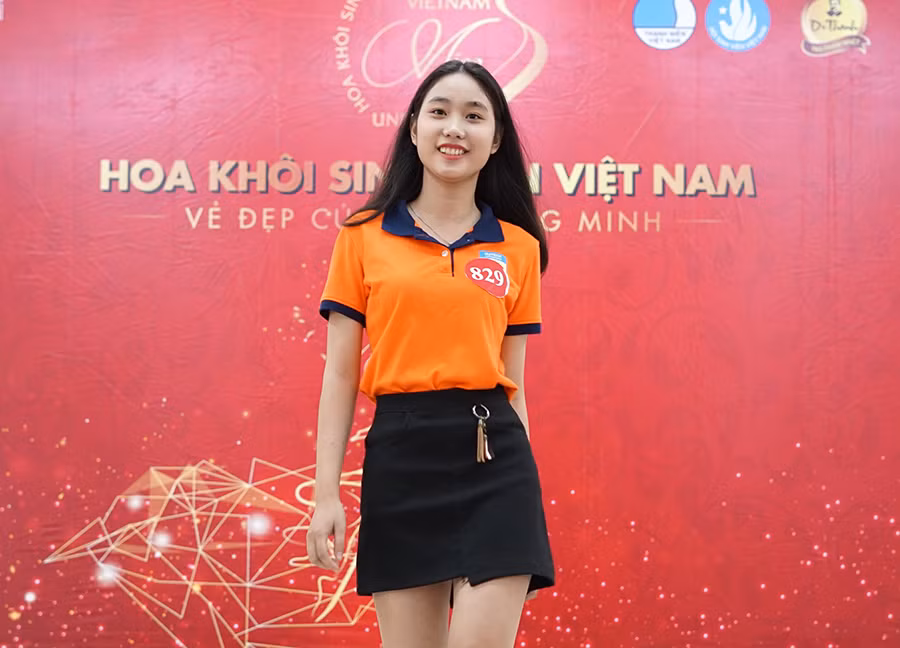 Nữ sinh Sài thành khoe sắc ứng thí Hoa khôi Sinh viên Việt Nam ảnh 1