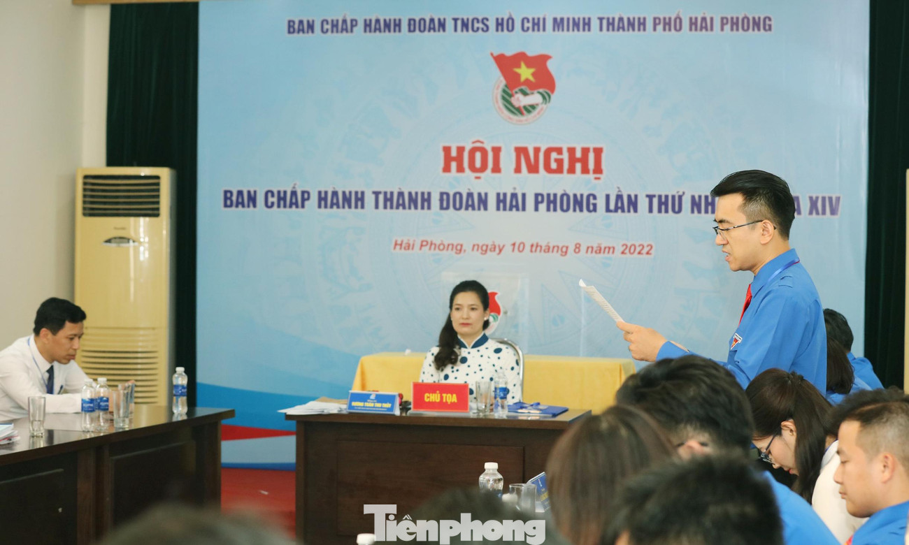 Các ủy viên Ban Chấp hành đã được phổ biến nội dung tiến hành hội nghị và thông qua đề án nhân sự để tiến hành bầu các chức vụ trong Thành Đoàn Hải Phòng khóa XIV nhiệm kỳ 2022 - 2027.