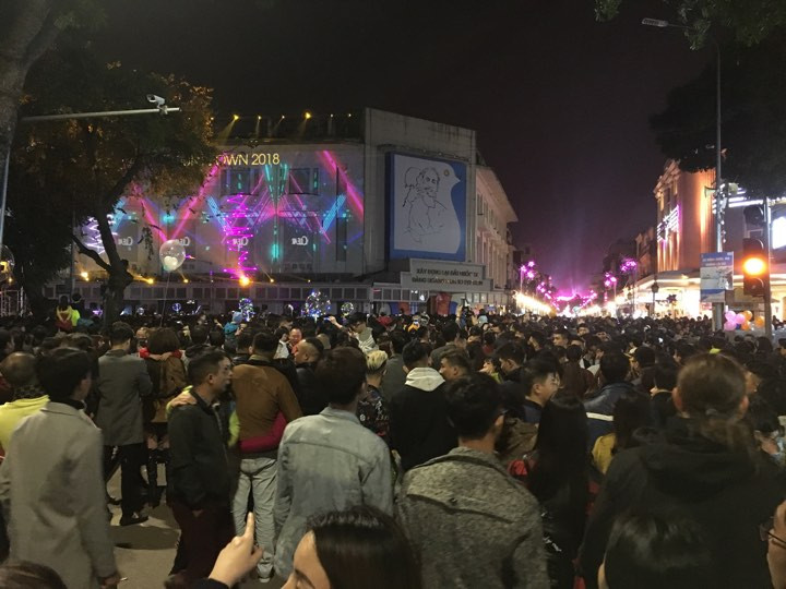 Ảnh: Hoàng Mạnh Thắng Việt Nam bước sang năm mới 2018 ảnh 15