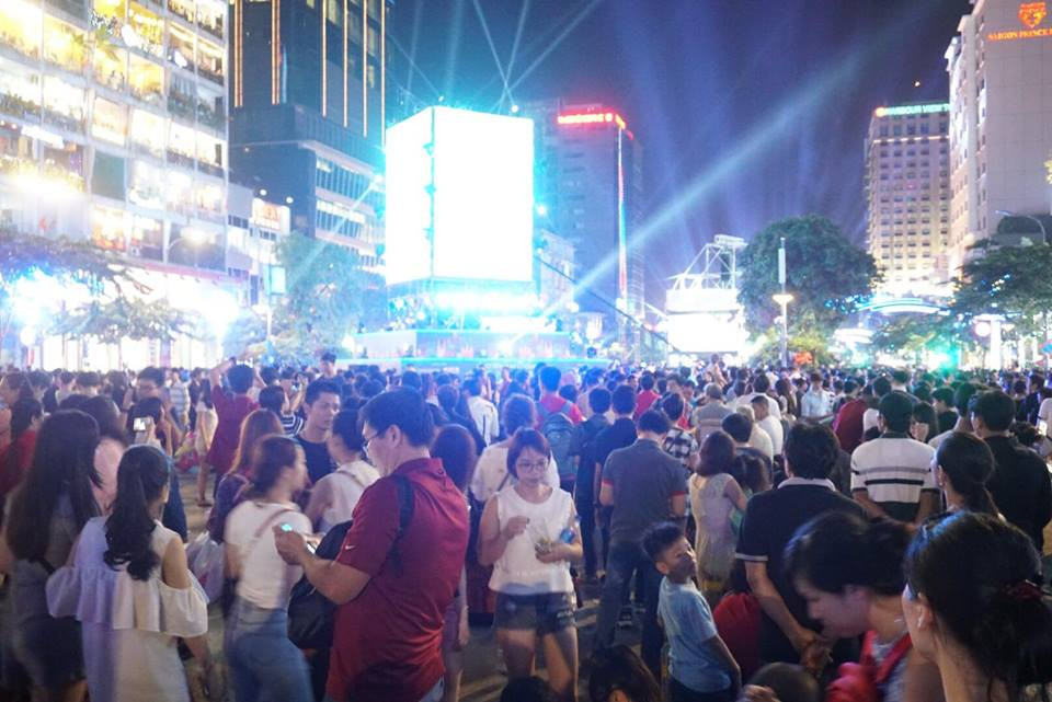 Việt Nam bước sang năm mới 2018 ảnh 57