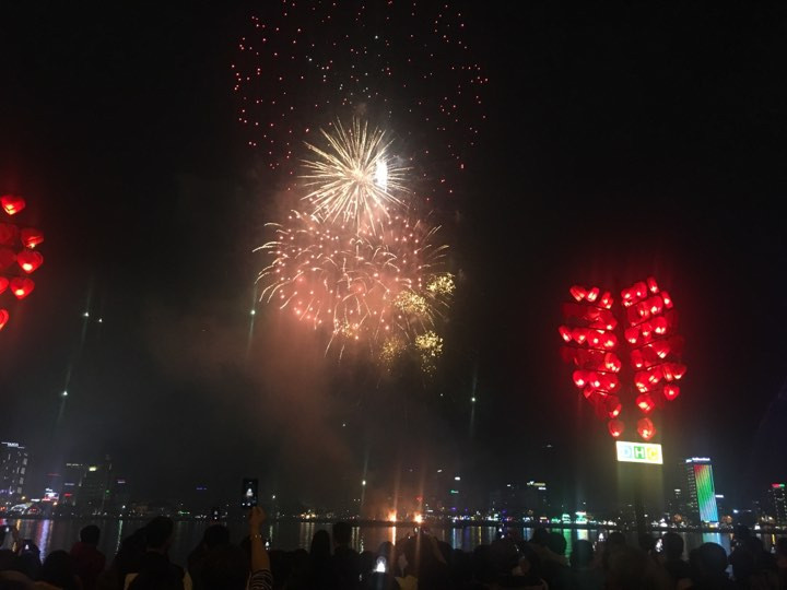 Ảnh: Thanh Trần Việt Nam bước sang năm mới 2018 ảnh 42
