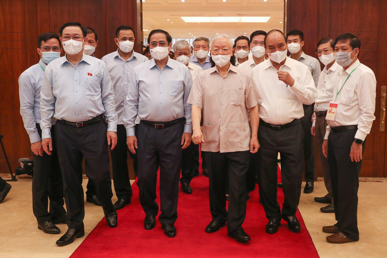 Các lãnh đạo Đảng, Nhà nước tới dự hội nghị (Ảnh: Nhật Minh)