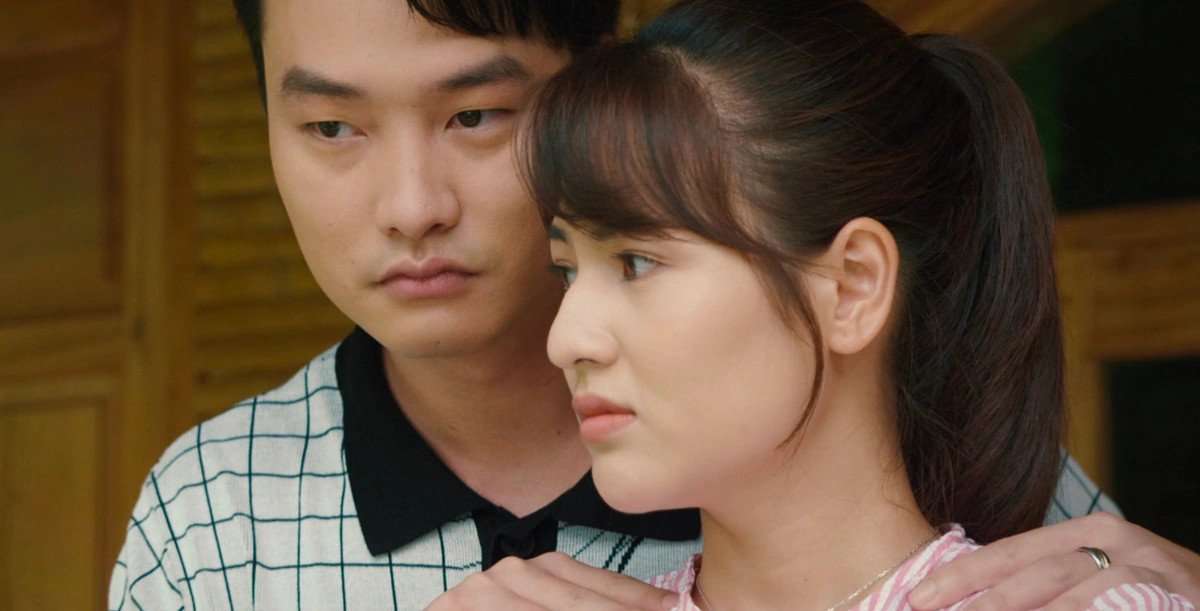 Chuyện tình Linh - Phan mờ nhạt và không có tình huống gay cấn. Ảnh: VFC. Chuyện tình Linh - Phan mờ nhạt và không có tình huống gay cấn. Ảnh: VFC.