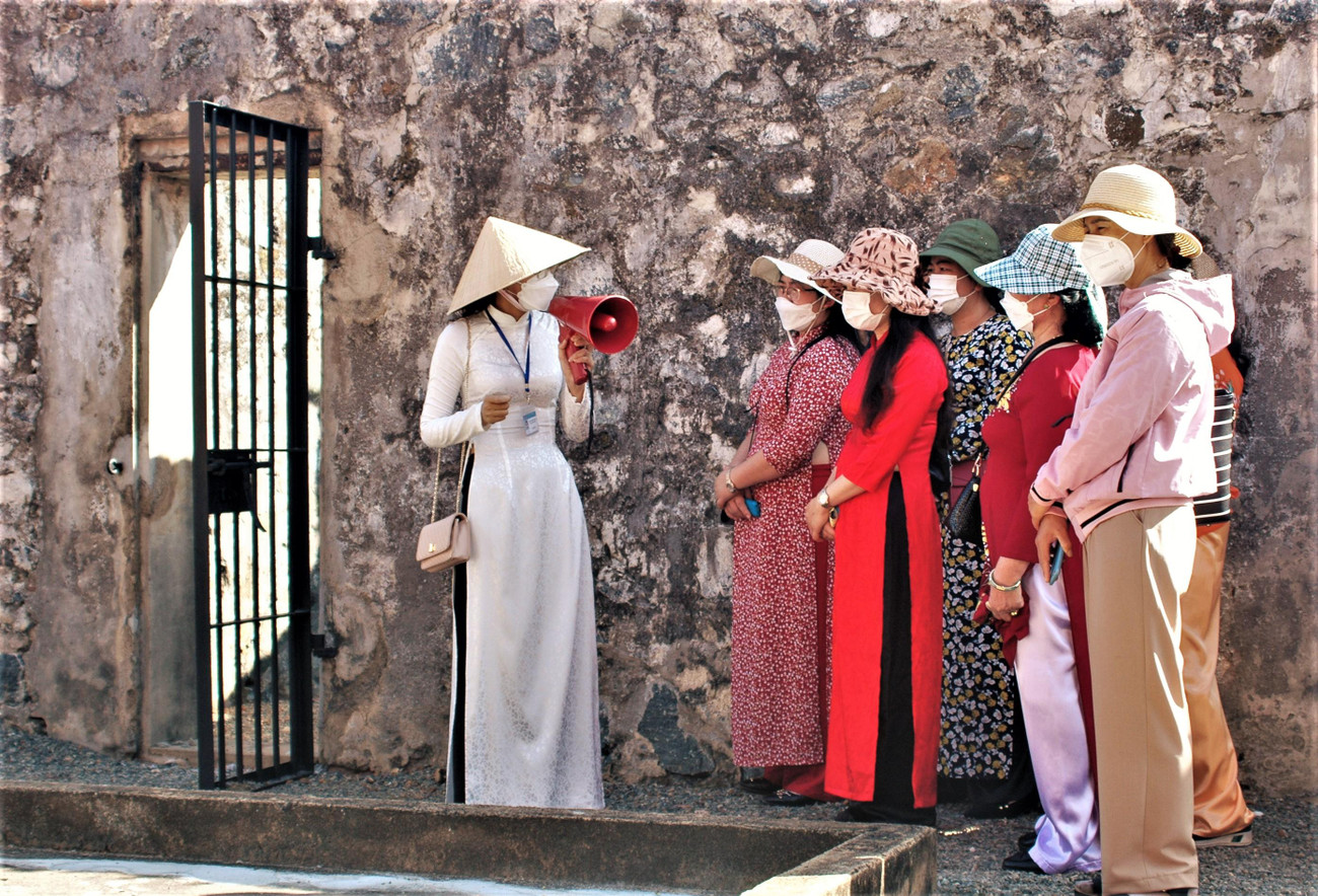 Du lịch Côn Đảo, thăm các nhà tù Côn Đảo