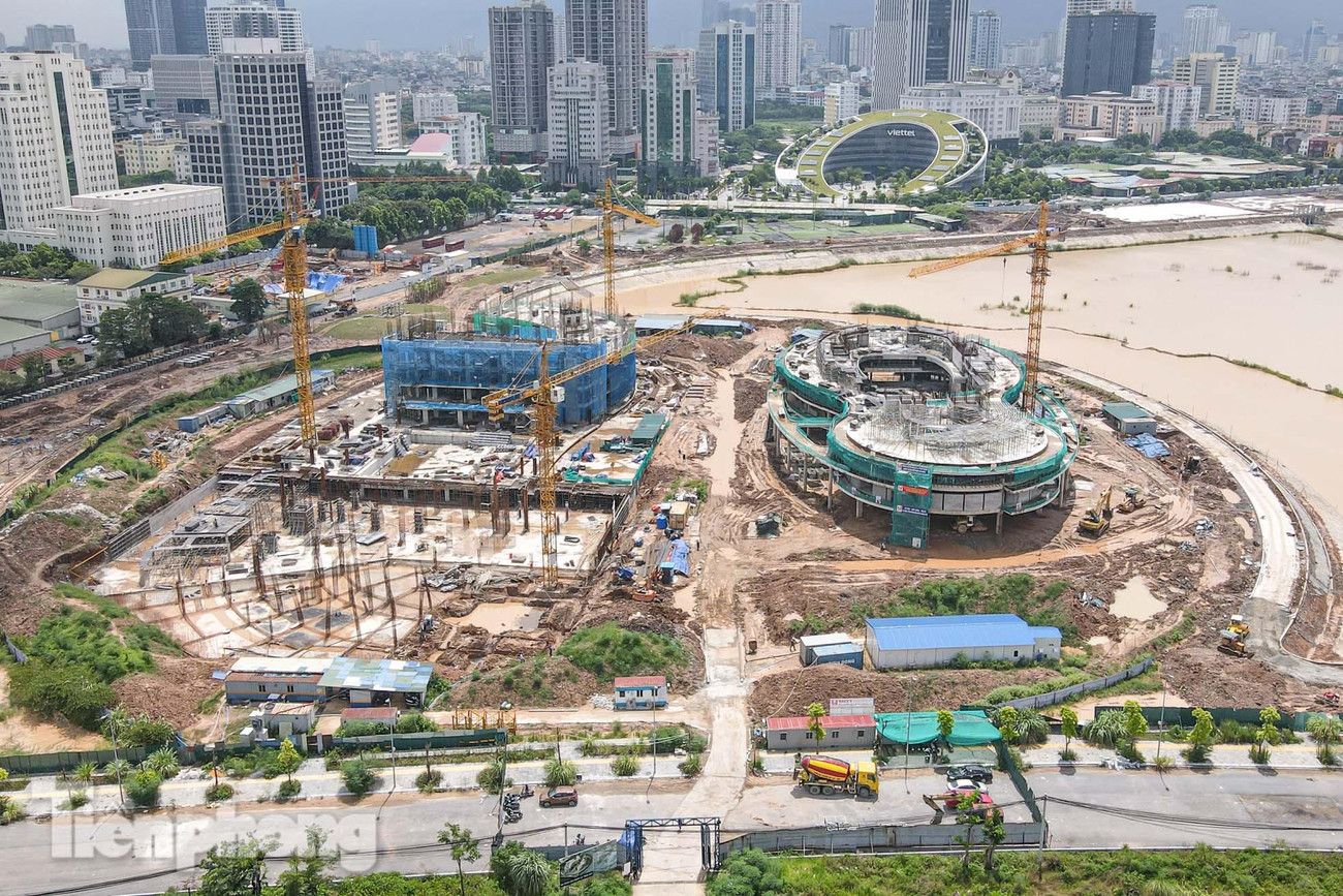 Công trình gồm nhà hát khoảng 800 chỗ; rạp chiếu phim 3D-4D 200 chỗ; nhà thi đấu khoảng 500 chỗ - bể bơi 10 làn bơi; nhà học và thư viện Tháp Thiên văn và khối hành chính - văn phòng... kết hợp với trang thiết bị tự động thông minh, chất lượng cao phục vụ cho công việc vận hành công trình theo quy chuẩn, tiêu chuẩn hiện hành.