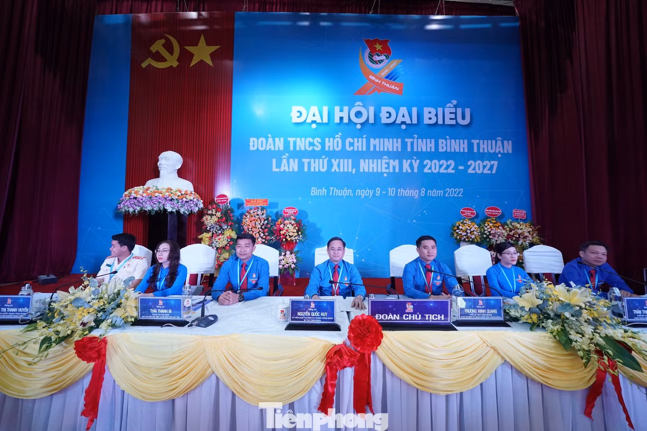 Những kết quả đạt được trong 5 năm qua của Tỉnh Đoàn Bình Thuận đã từng bước tạo ra những nền tảng vững chắc cho nhiệm kỳ mới. Những kết quả đạt được trong 5 năm qua của Tỉnh Đoàn Bình Thuận đã từng bước tạo ra những nền tảng vững chắc cho nhiệm kỳ mới.