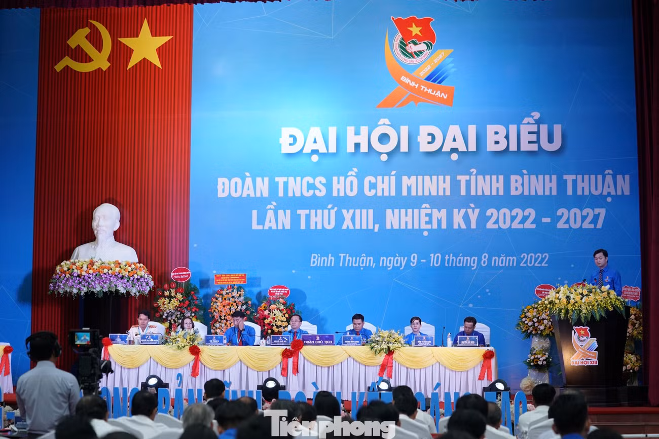 Ban Bí thư Trung ương Đoàn vui mừng nhận thấy dù bối cảnh có nhiều khó khăn nhưng công tác đoàn và phong trào thanh thiếu nhi tỉnh Bình Thuận đã có những bước phát triển rất đáng khích lệ. Ban Bí thư Trung ương Đoàn vui mừng nhận thấy dù bối cảnh có nhiều khó khăn nhưng công tác đoàn và phong trào thanh thiếu nhi tỉnh Bình Thuận đã có những bước phát triển rất đáng khích lệ.