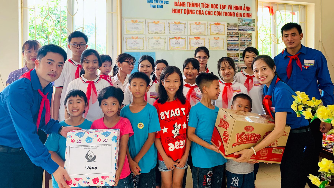 Công tác giáo dục được các cấp Đoàn tỉnh Thái Bình xác định là nhiệm vụ hàng đầu và triển khai đồng bộ. Việc ứng dụng chuyển đổi số, tận dụng không gian mạng bước đầu đã đáp ứng yêu cầu trong tình hình mới. Công tác giáo dục được các cấp Đoàn tỉnh Thái Bình xác định là nhiệm vụ hàng đầu và triển khai đồng bộ. Việc ứng dụng chuyển đổi số, tận dụng không gian mạng bước đầu đã đáp ứng yêu cầu trong tình hình mới.