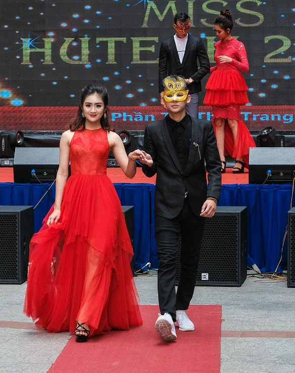 TOP 20 Miss HUTECH rạng ngời trong trang phục thời trang ảnh 12