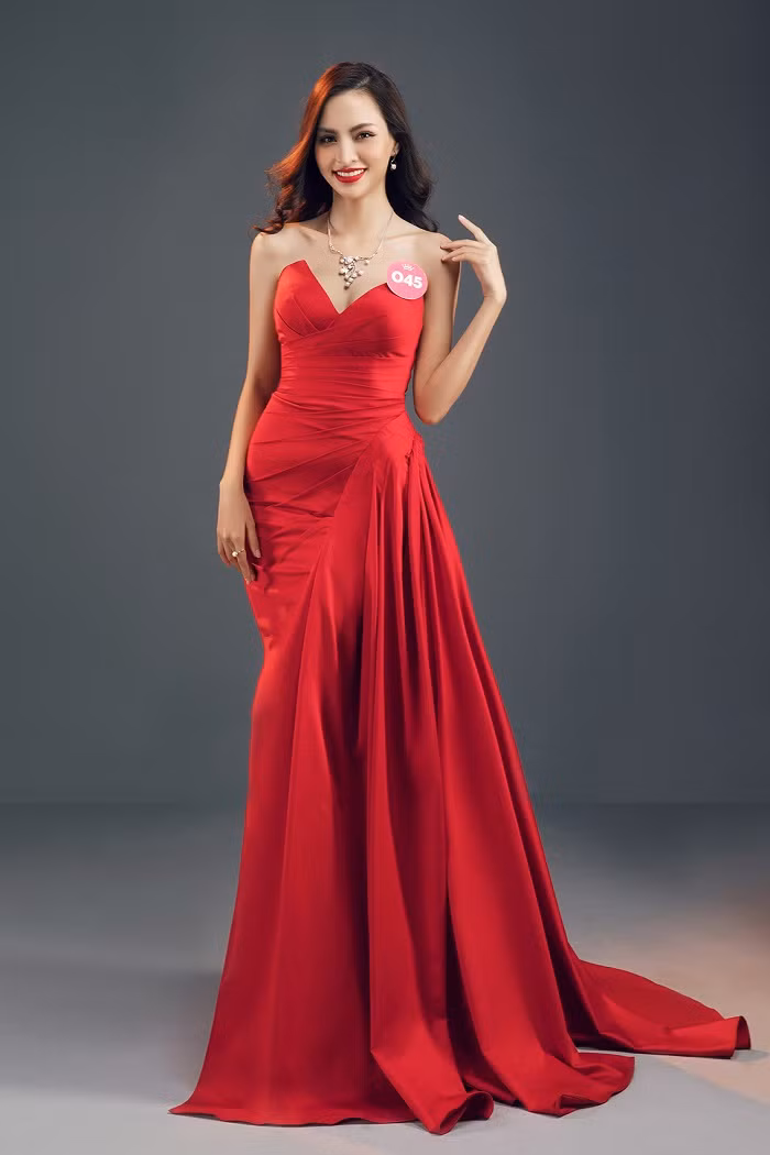 Thí sinh HHVN 2018 diện đầm dạ hội, đeo trang sức ngọc trai đẳng cấp ảnh 24