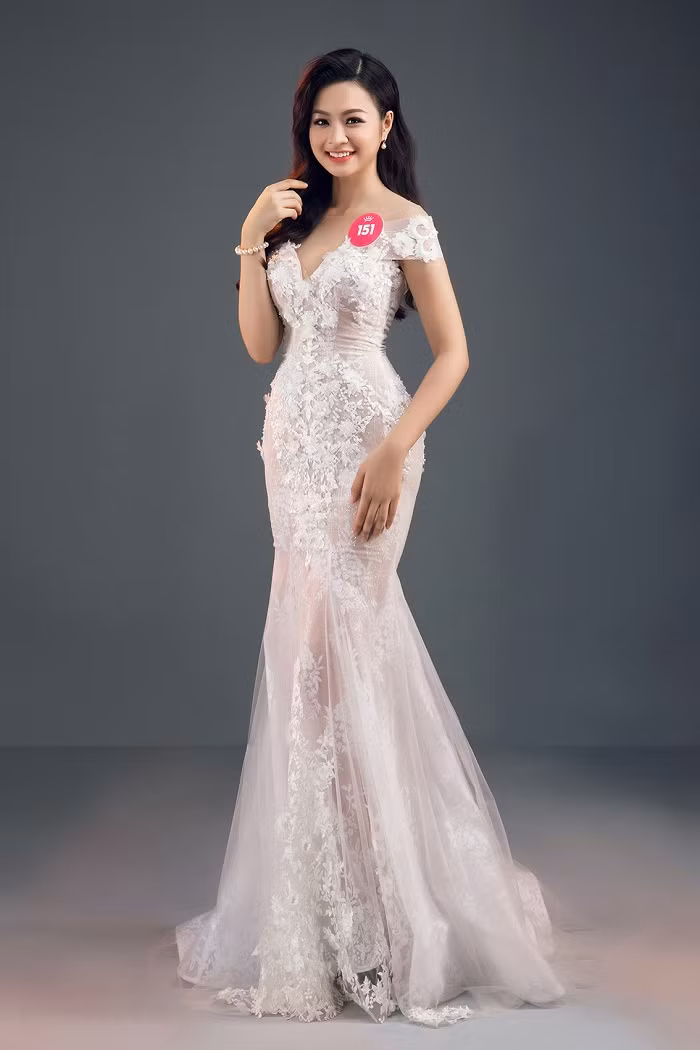 Thí sinh HHVN 2018 diện đầm dạ hội, đeo trang sức ngọc trai đẳng cấp ảnh 10