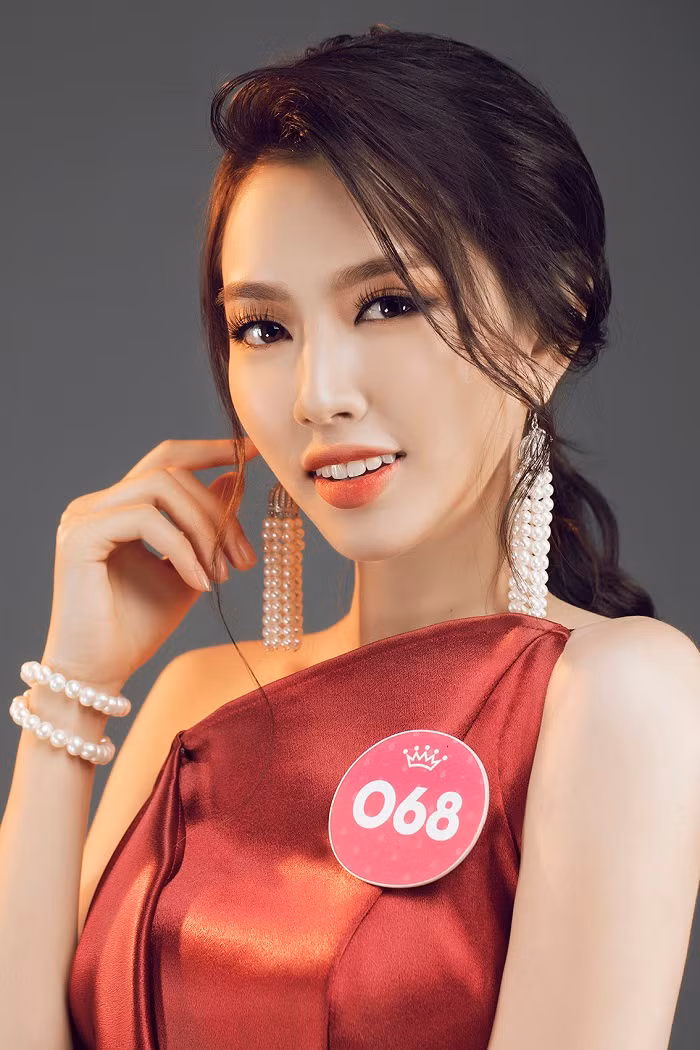 Thí sinh HHVN 2018 diện đầm dạ hội, đeo trang sức ngọc trai đẳng cấp ảnh 17