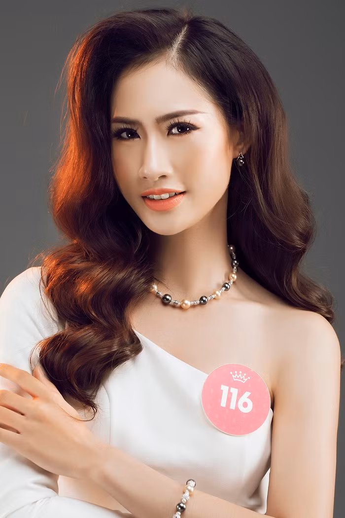 Thí sinh HHVN 2018 diện đầm dạ hội, đeo trang sức ngọc trai đẳng cấp ảnh 7
