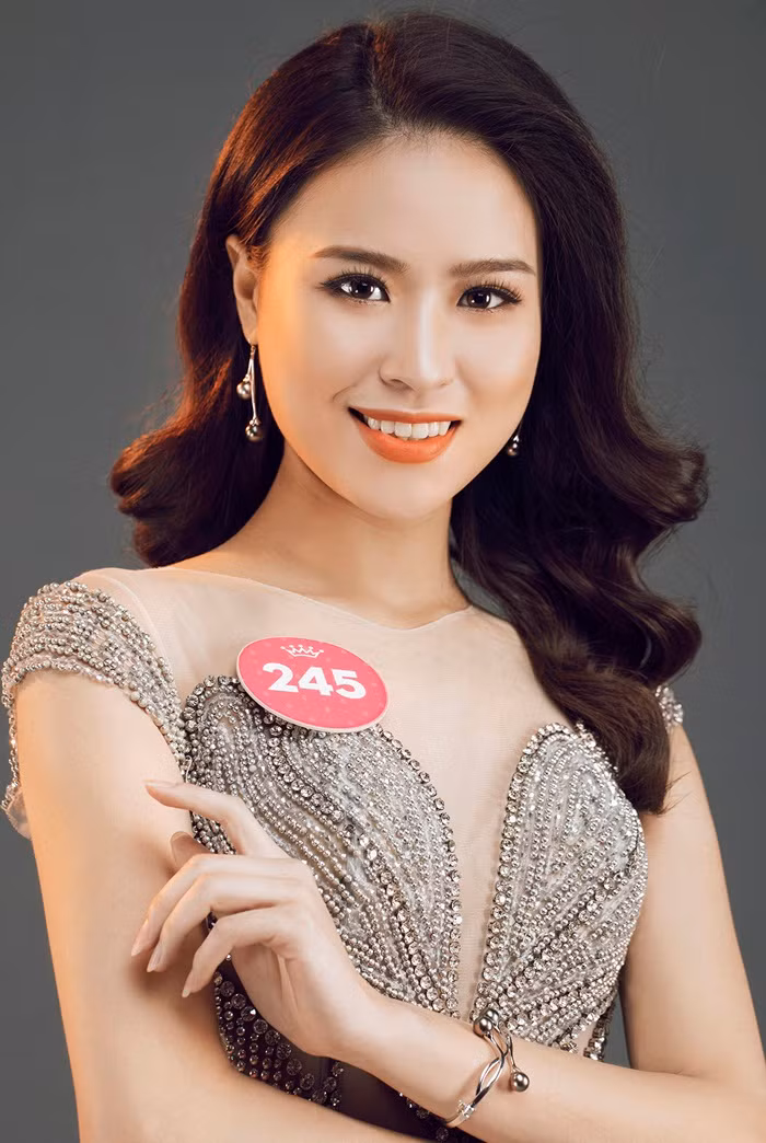 Thí sinh HHVN 2018 diện đầm dạ hội, đeo trang sức ngọc trai đẳng cấp ảnh 33