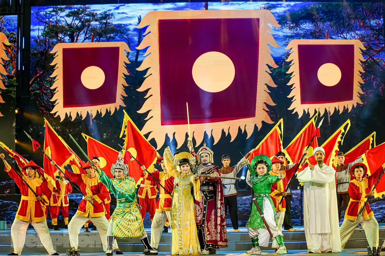 Ngày 25/11 năm Mậu Thân (22/12/1788), Nguyễn Huệ xuất quân ra Bắc Hà. Để lấy danh nghĩa chính thống, Nguyễn Huệ lên ngôi Hoàng đế, lấy niên hiệu Quang Trung.