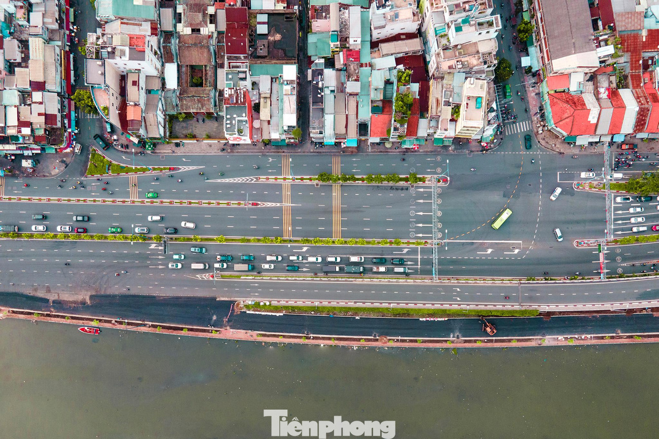 Tuyến song hành được triển khai nhằm giải quyết tình trạng ùn ứ, mất an toàn tại giao lộ Võ Văn Kiệt - Ký Con. Bởi đây là nút giao rất đông xe rẽ vào trung tâm thành phố, các hướng đi thường xung đột, dễ xảy ra tai nạn. Tuyến xây xong giúp dòng xe giảm giao cắt tại giao lộ nói trên, di chuyển thuận lợi hơn cũng như tạo thông thoáng cho khu vực. Tuyến song hành được triển khai nhằm giải quyết tình trạng ùn ứ, mất an toàn tại giao lộ Võ Văn Kiệt - Ký Con. Bởi đây là nút giao rất đông xe rẽ vào trung tâm thành phố, các hướng đi thường xung đột, dễ xảy ra tai nạn. Tuyến xây xong giúp dòng xe giảm giao cắt tại giao lộ nói trên, di chuyển thuận lợi hơn cũng như tạo thông thoáng cho khu vực.