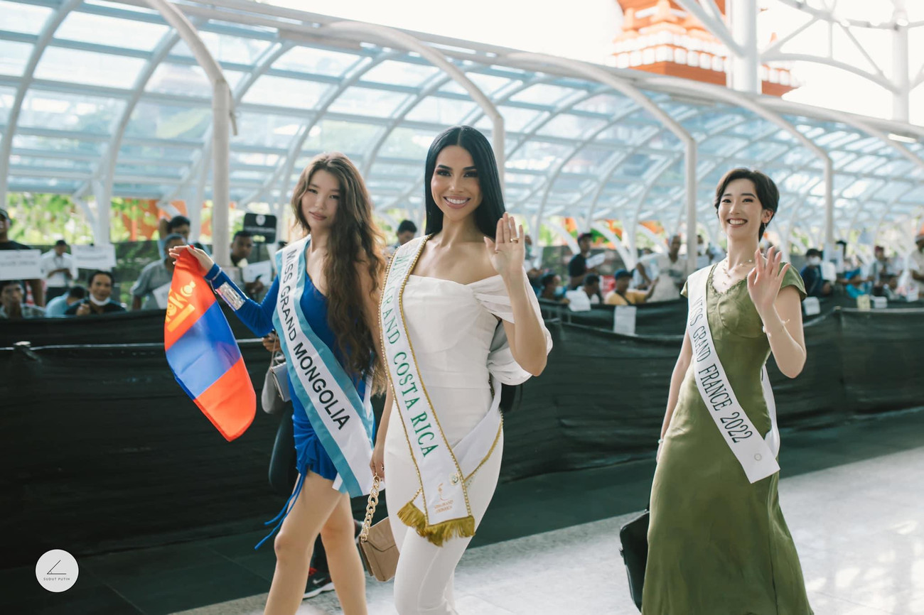 Trên trang chủ của cuộc thi Miss Grand International, Ban tổ chức đã cập nhật hình ảnh đầu tiên về những thí sinh đã có mặt tại Indonesia. Ảnh: MGI.