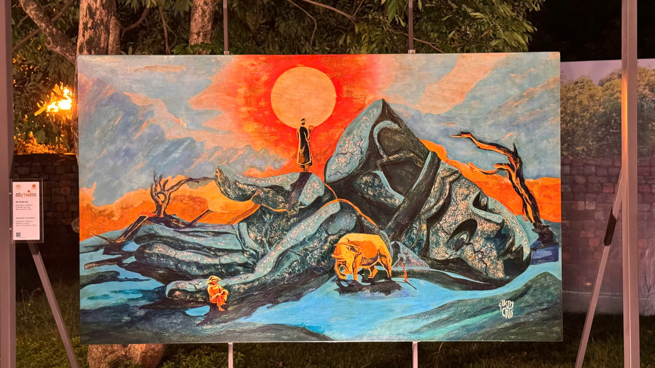 Những kinh nghiệm này đã mở rộng tầm nhìn và giúp anh tiếp thu những xu hướng mới nhất trong nghệ thuật và văn hóa toàn cầu, từ đó áp dụng vào sự sáng tạo của mình.