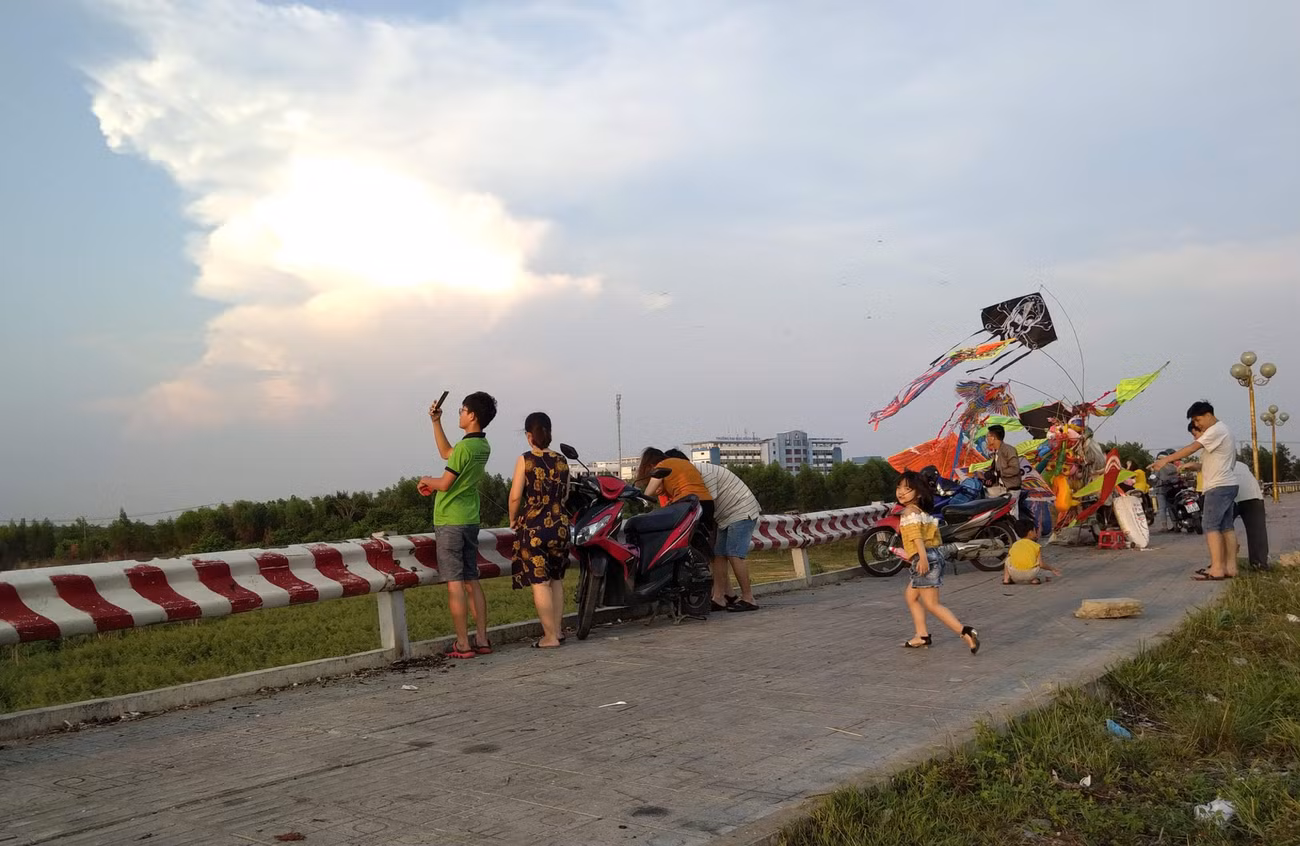Sợ cảnh chen lấn, nhiều người dân TPHCM nghỉ lễ nhẹ nhàng ở vùng ven ảnh 5