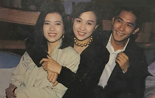 Thời mới vào nghề Lam Khiết Anh cùng Lưu Gia Linh và Lương Triều Vỹ thường đứng chung sân khấu ca nhạc và tham gia nhiều sự kiện cùng nhau. Xót xa hình ảnh Lam Khiết Anh thời vàng son, bên loạt sao lớn Hoa ngữ ảnh 2