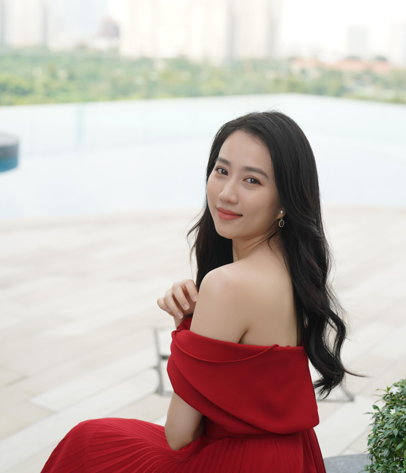 Hồng Loan ngại công khai chuyện tình cảm vì áp lực dư luận. Ảnh: Phạm Nguyễn. Hồng Loan ngại công khai chuyện tình cảm vì áp lực dư luận. Ảnh: Phạm Nguyễn.