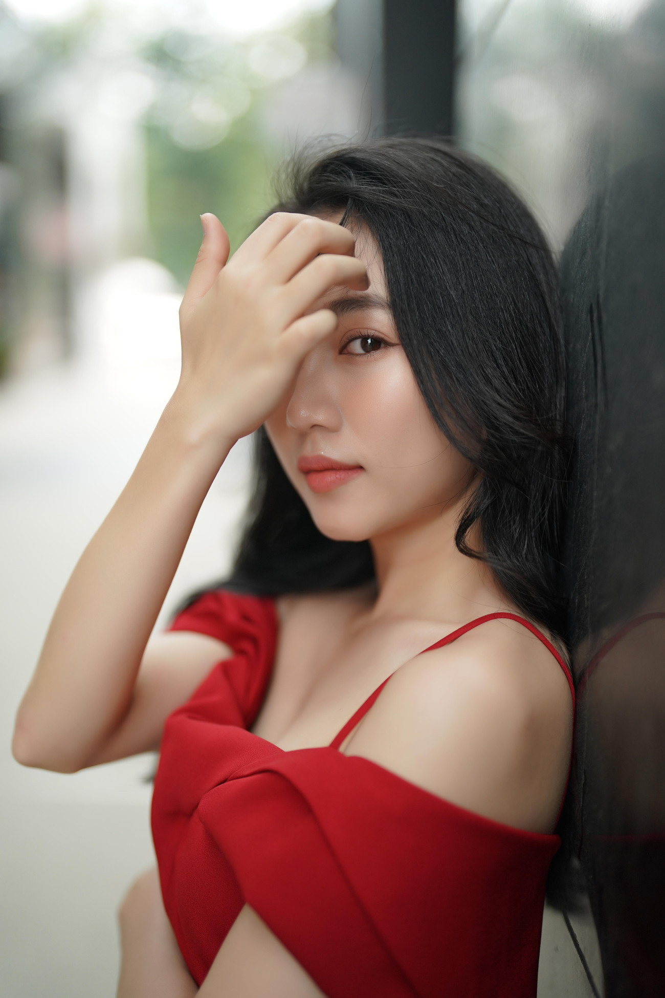 Hồng Loan tiết lộ đã được bảo hộ trong phân cảnh cưỡng bức. Ảnh: Phạm Nguyễn. Hồng Loan tiết lộ đã được bảo hộ trong phân cảnh cưỡng bức. Ảnh: Phạm Nguyễn.