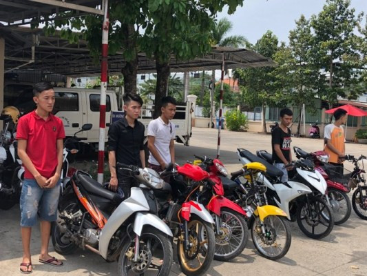 Nhóm thanh niên tại cơ quan công an Truy bắt nhóm thanh niên tổ chức đua xe đêm nghỉ lễ ảnh 2