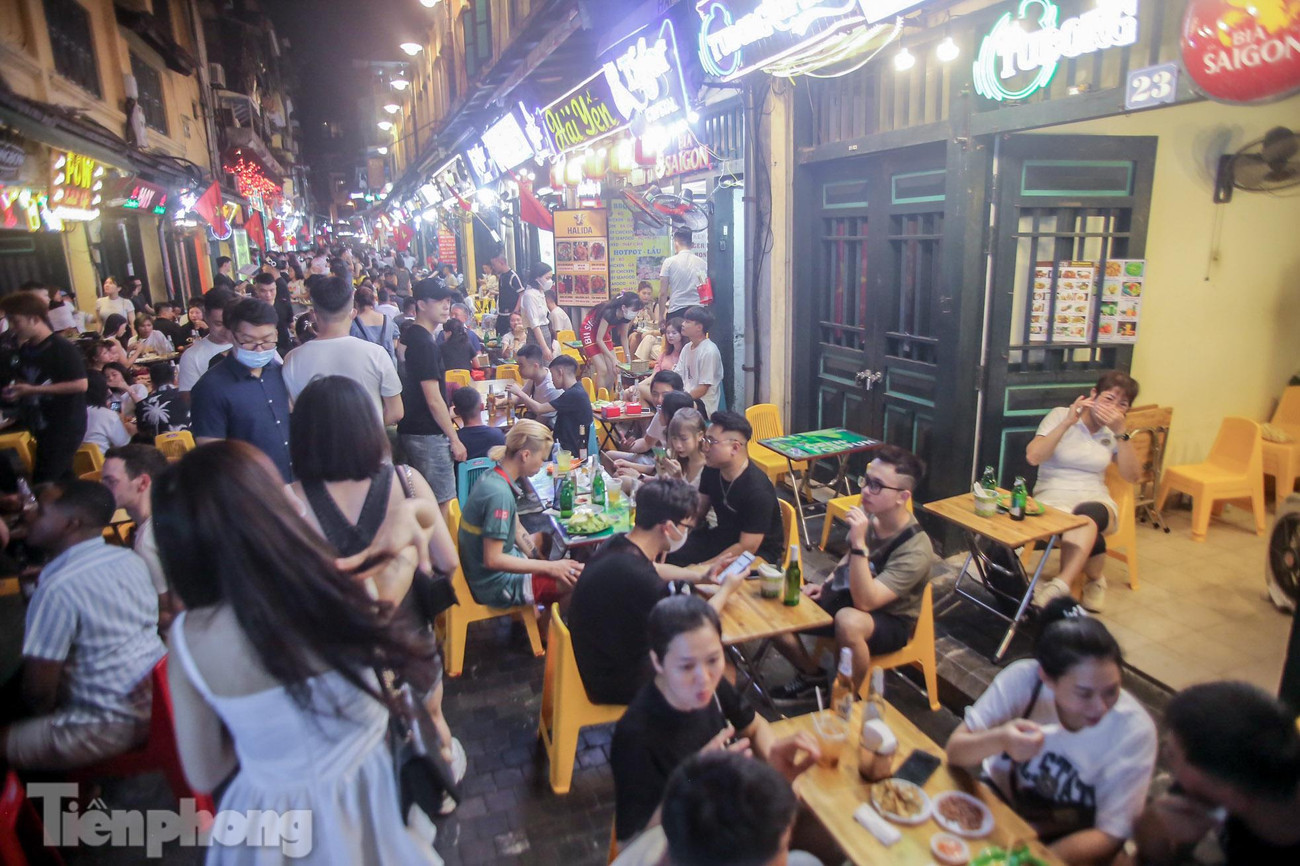 Không còn tình cảnh bàn không ghế trống như thời gian trước.