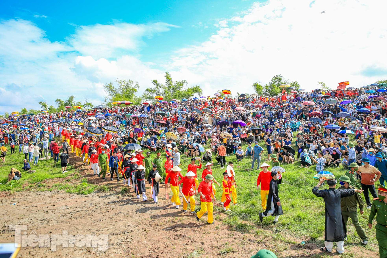 Năm nay là hội lớn, được địa phương tổ chức 5 năm 1 lần. Đây là dịp để mọi người tưởng nhớ đến công lao to lớn của Phù Đổng Thiên Vương