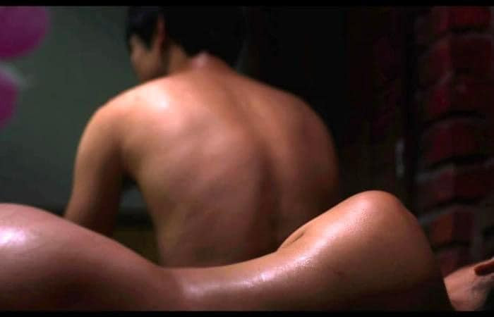 Cảnh nóng trong phim Thành phố ngủ gật.