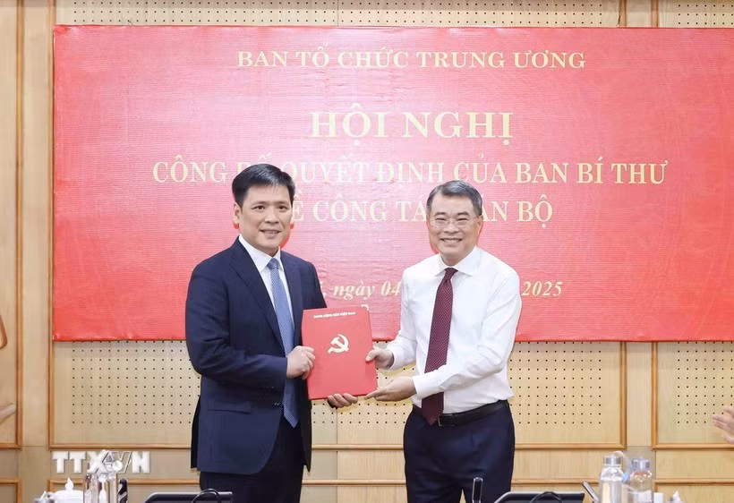 tienphong-48canbo.jpg