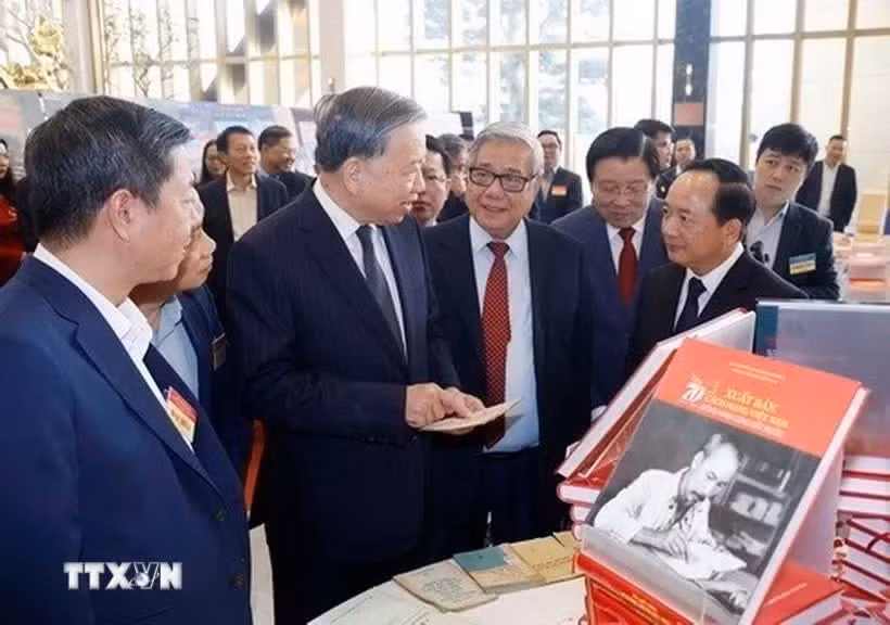 truyen-thong-ve-vang-nganh-tuyen-giao-cua-dang-vung-niem-tin-sang-tu-tuong-ben-khat-vong-phat-trien-dat-nuoc-89234.jpg