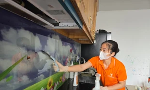 Cận Tết, giá dịch vụ dọn nhà theo giờ tăng gấp 3 vẫn khó tìm