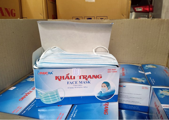 Cận cảnh kho tập kết khẩu trang trong biệt thự chuẩn bị xuất sang Trung Quốc