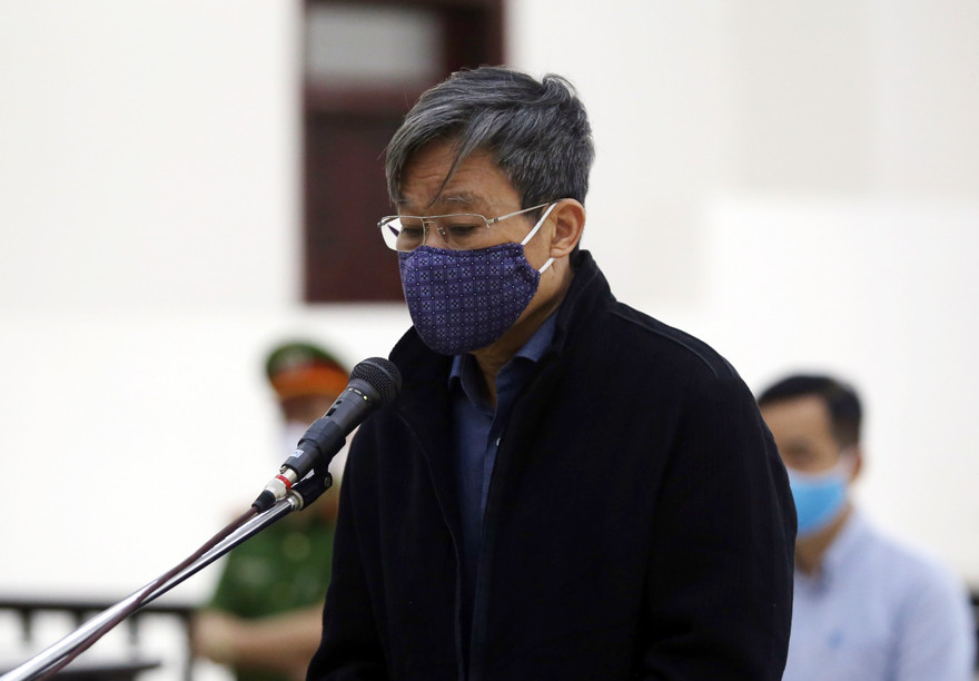 Bị cáo Nguyễn Bắc Son tại toà.