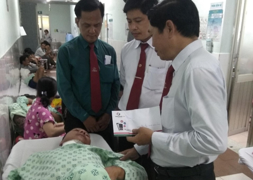 Tài xế taxi đã qua cơn nguy kịch.