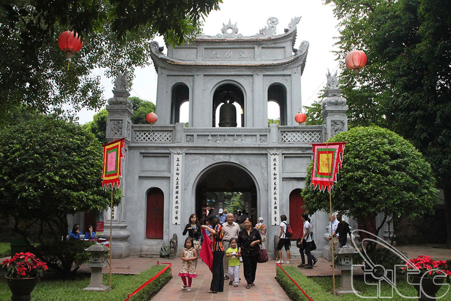 Lắp đặt hệ thống camera an ninh cho toàn bộ di tích Văn Miếu - Quốc Tử Giám