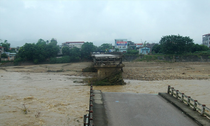 Tìm thấy thi thể phóng viên bị lũ cuốn khi tác nghiệp ở Yên Bái