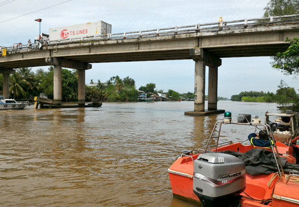 Hiện trường vụ tai nạn khiến 2 người mất tích.
