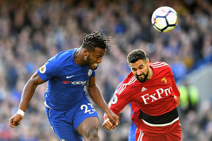 Batshuayi lập cú đúp trong trận thắng Watford