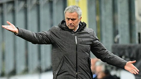 Hòa Anderlecht, Mourinho than thở hàng công của M.U