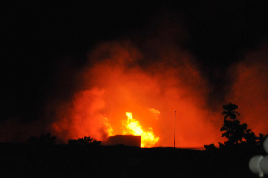 Ngọn lửa bùng phát dữ dội ở công ty may.