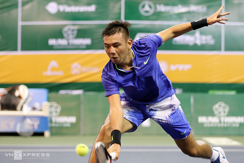 Lý Hoàng Nam lại bỏ lỡ cơ hội dù được đánh giá cao và có lợi thế sân nhà. Ảnh: Đức Đồng. 