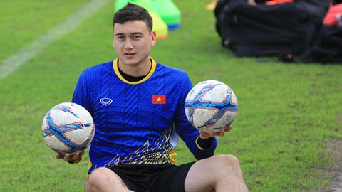 Tuyển Việt Nam chia tay 2 trụ cột