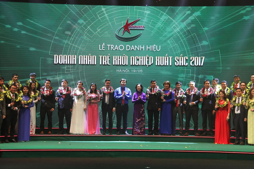 Các doanh nhân trẻ khởi nghiệp xuất sắc 2017 được trao giải vào tối 19/5