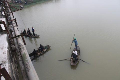 Lực lượng chức năng đang tìm kiếm thi thể em T.Đ 