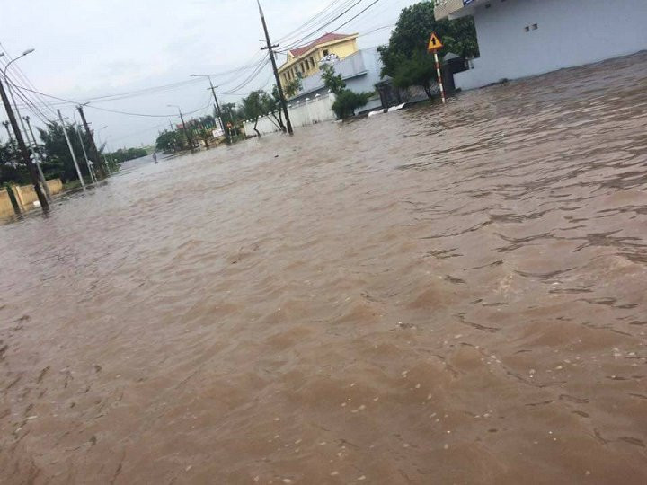 Nam Định, Thái Bình nhiều điểm ngập sâu trong bão số 10
